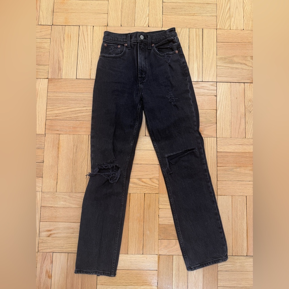 Abercrombie & Fitch Ultra High Rise 90s Straight Jean